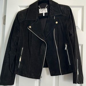 Wow!!Dark chocolate cropped suede jacket